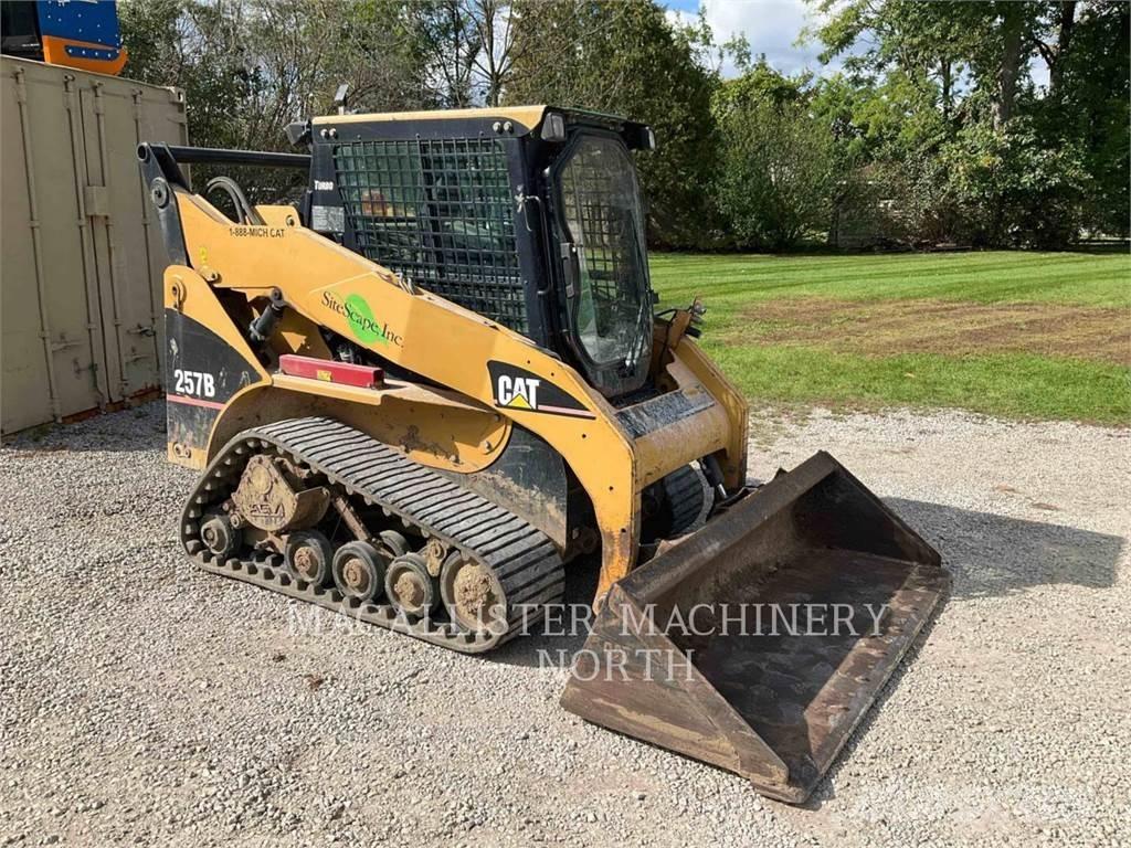 CAT 257B 滑移轉向裝載機