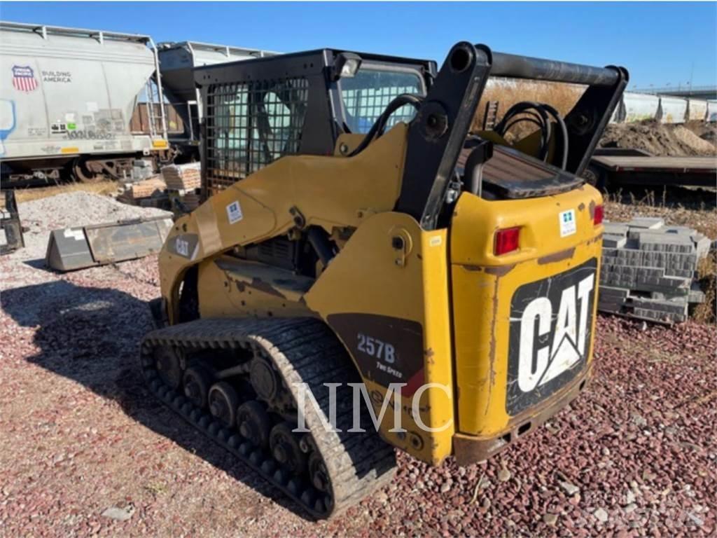 CAT 257B3 滑移轉向裝載機
