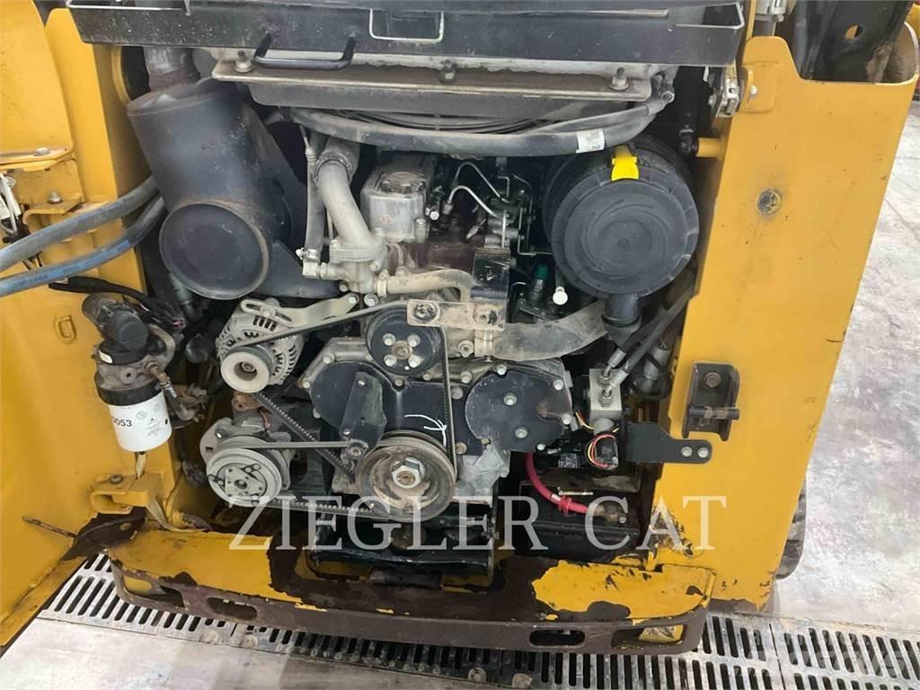 CAT 257B3 推土機