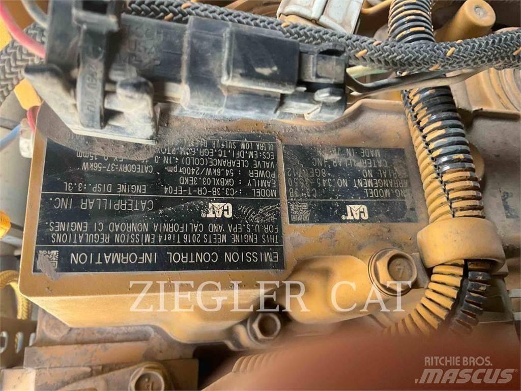 CAT 257D 推土機