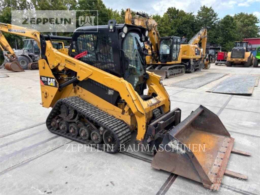 CAT 257D 滑移轉向裝載機