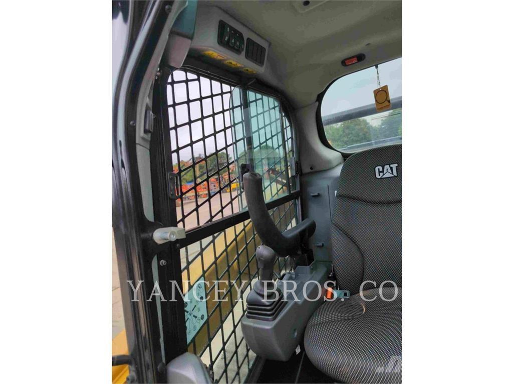 CAT 259 D3 推土機