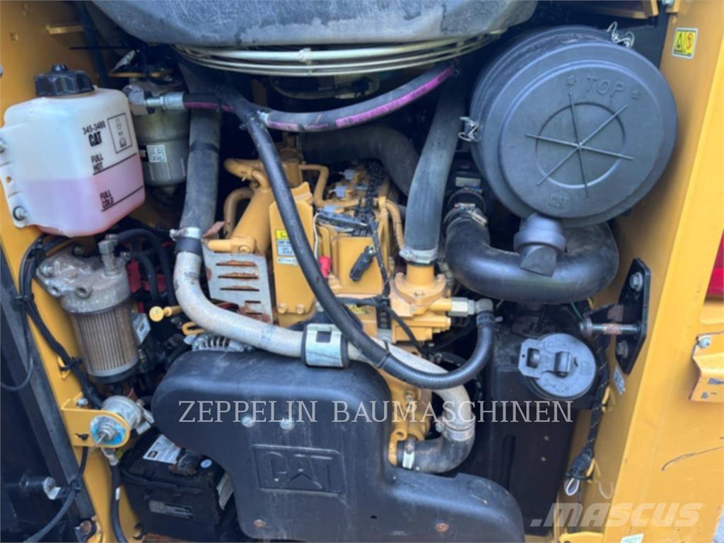 CAT 259D 滑移轉向裝載機