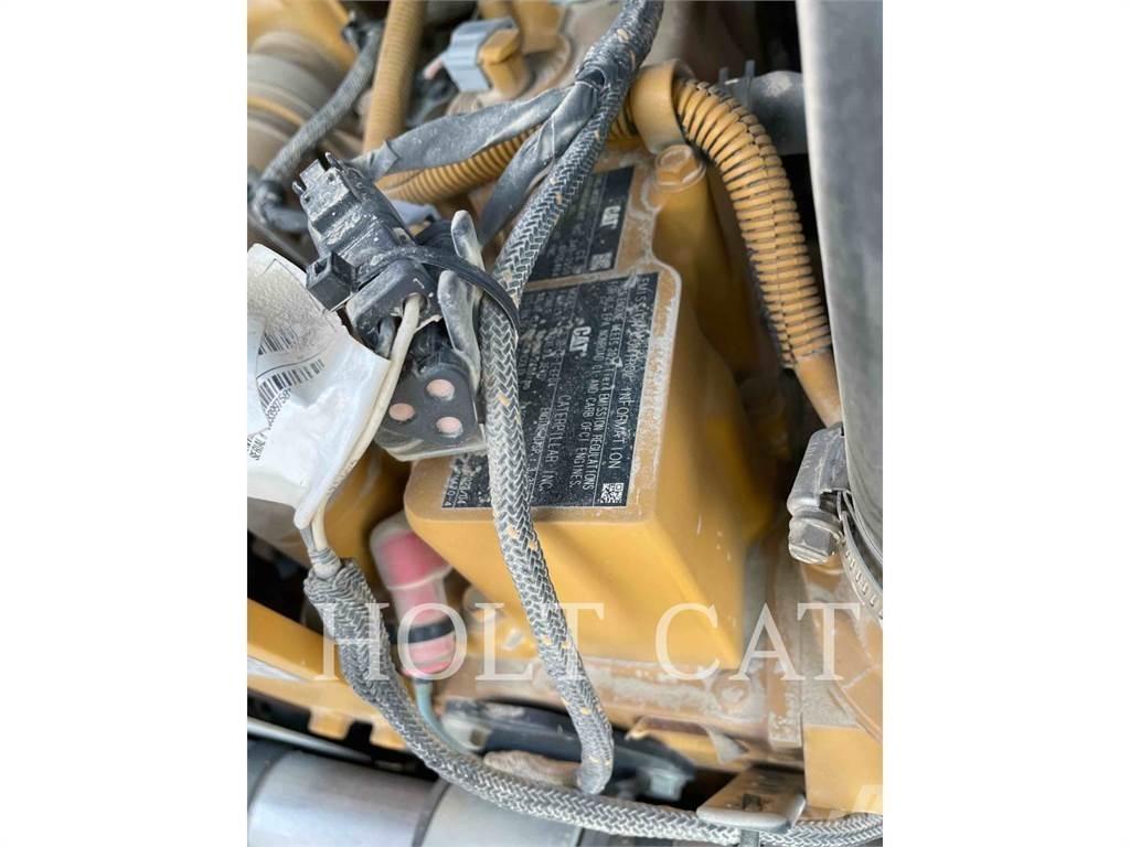 CAT 259D CAB 滑移轉向裝載機