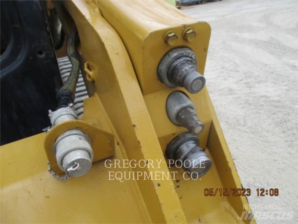 CAT 259D3 推土機