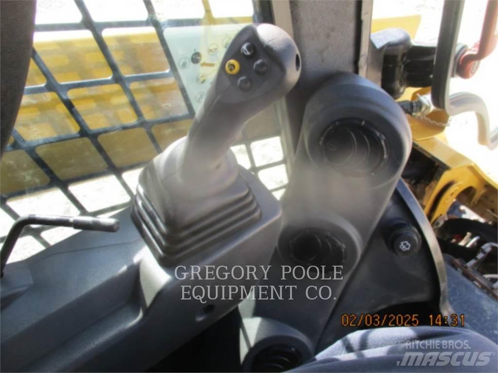 CAT 259D3 推土機