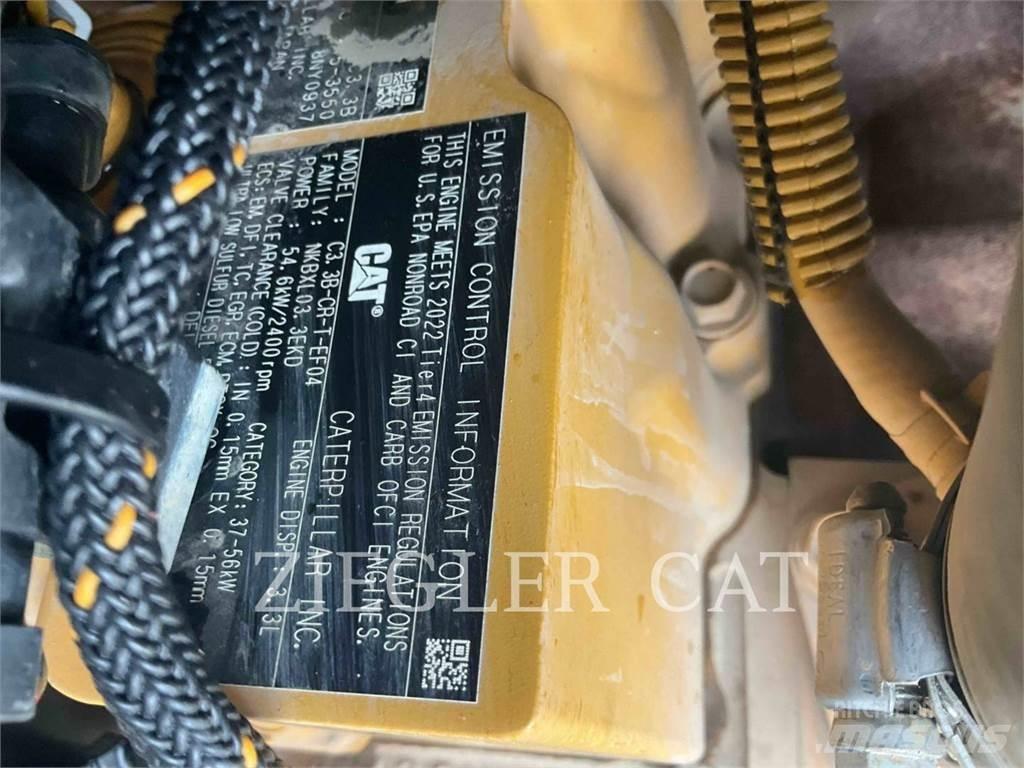 CAT 259D3 推土機