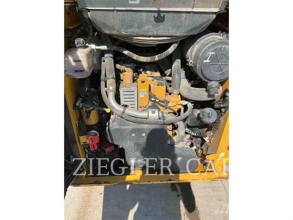CAT 259D3 推土機