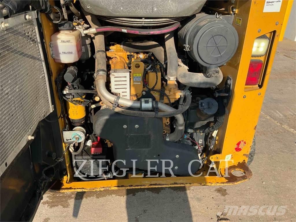 CAT 259D3 推土機