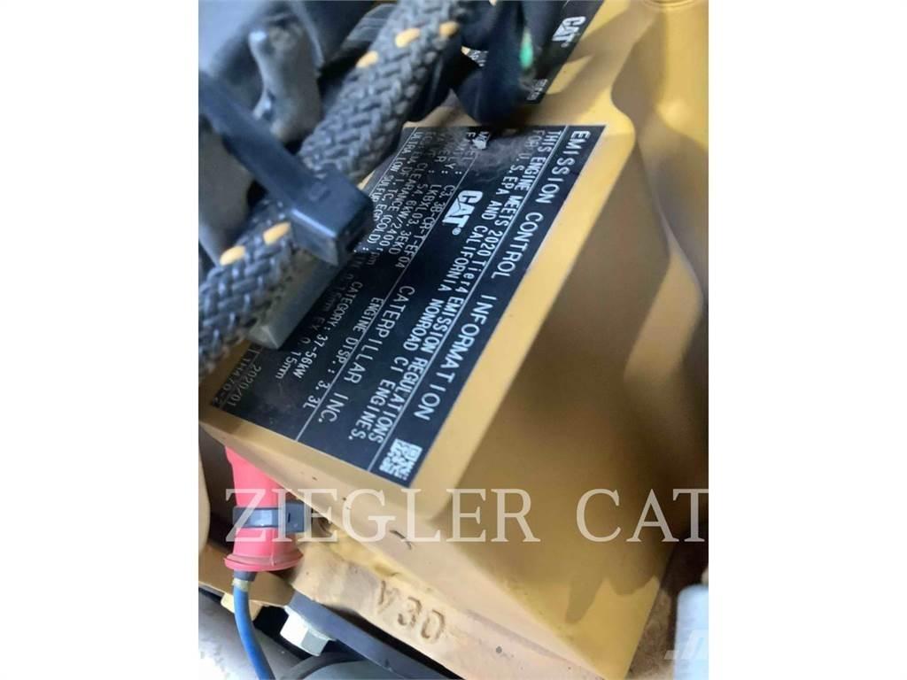 CAT 259D3 推土機