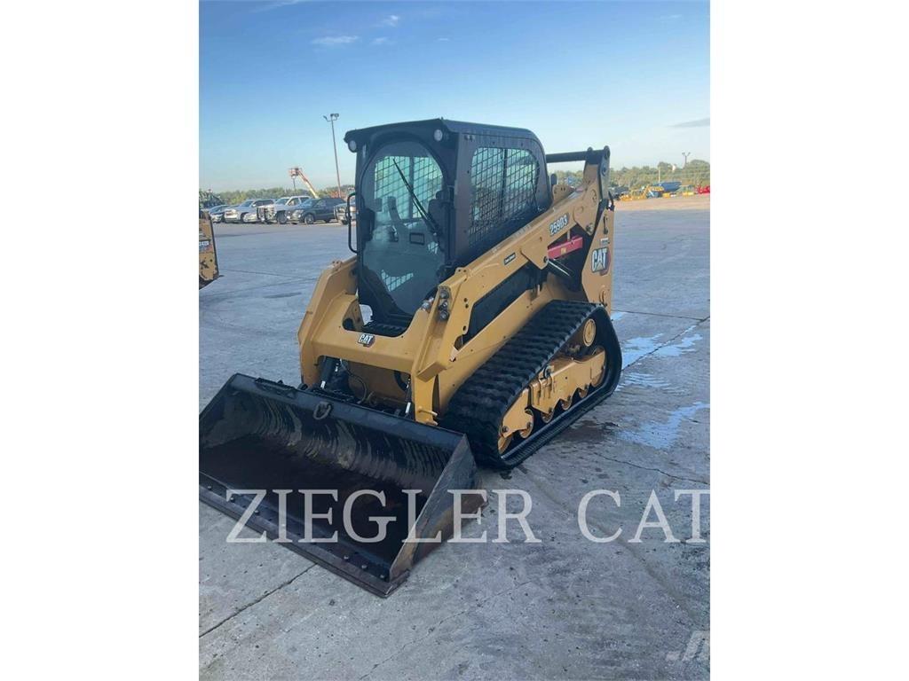 CAT 259D3 推土機