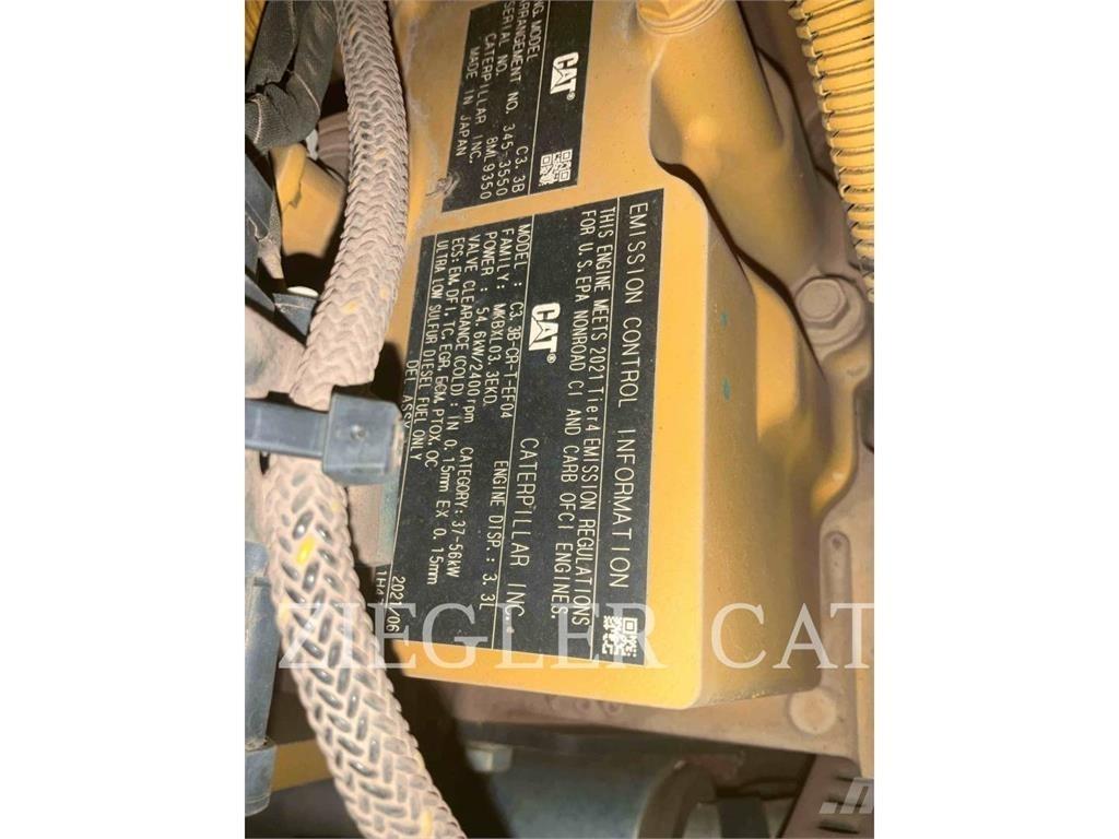 CAT 259D3 推土機