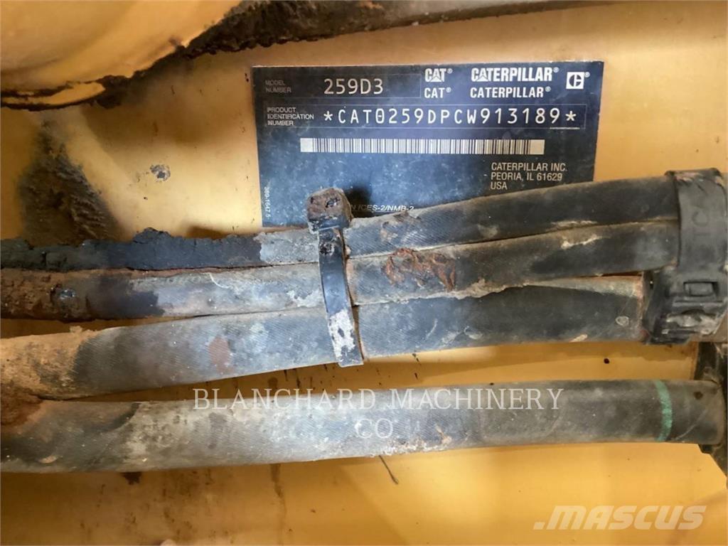 CAT 259D3 推土機