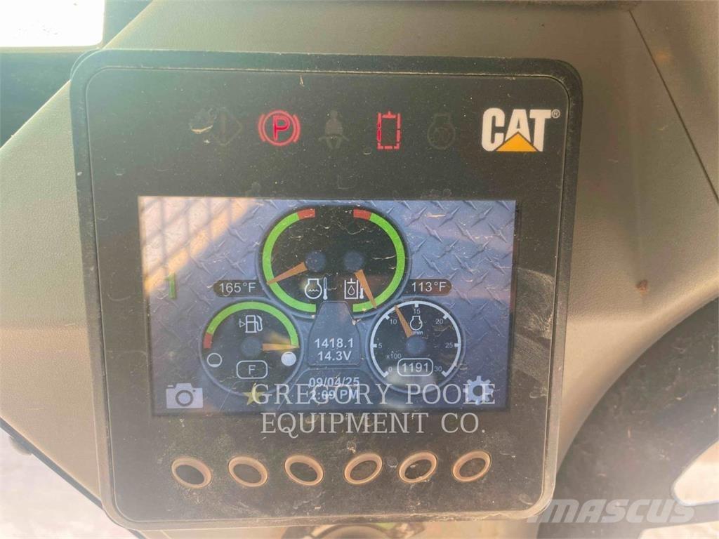 CAT 259D3 推土機