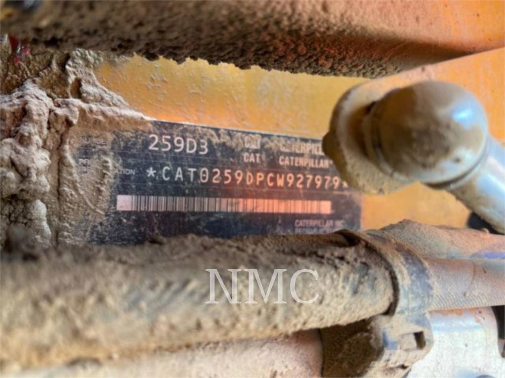CAT 259D3 推土機