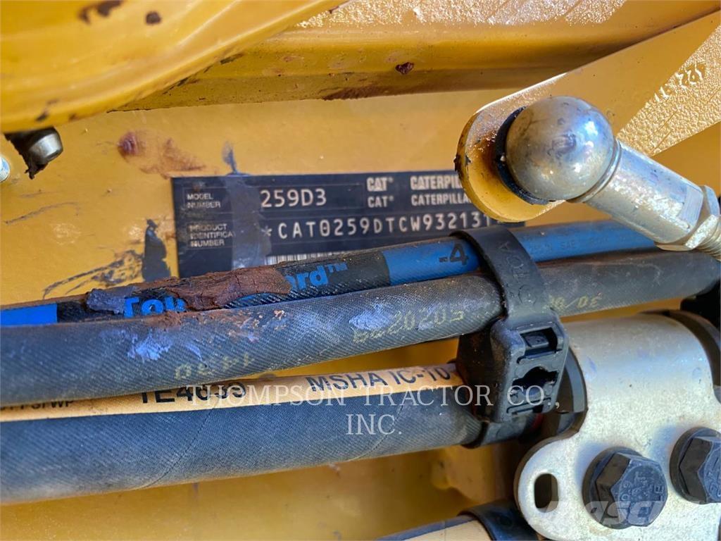 CAT 259D3 推土機