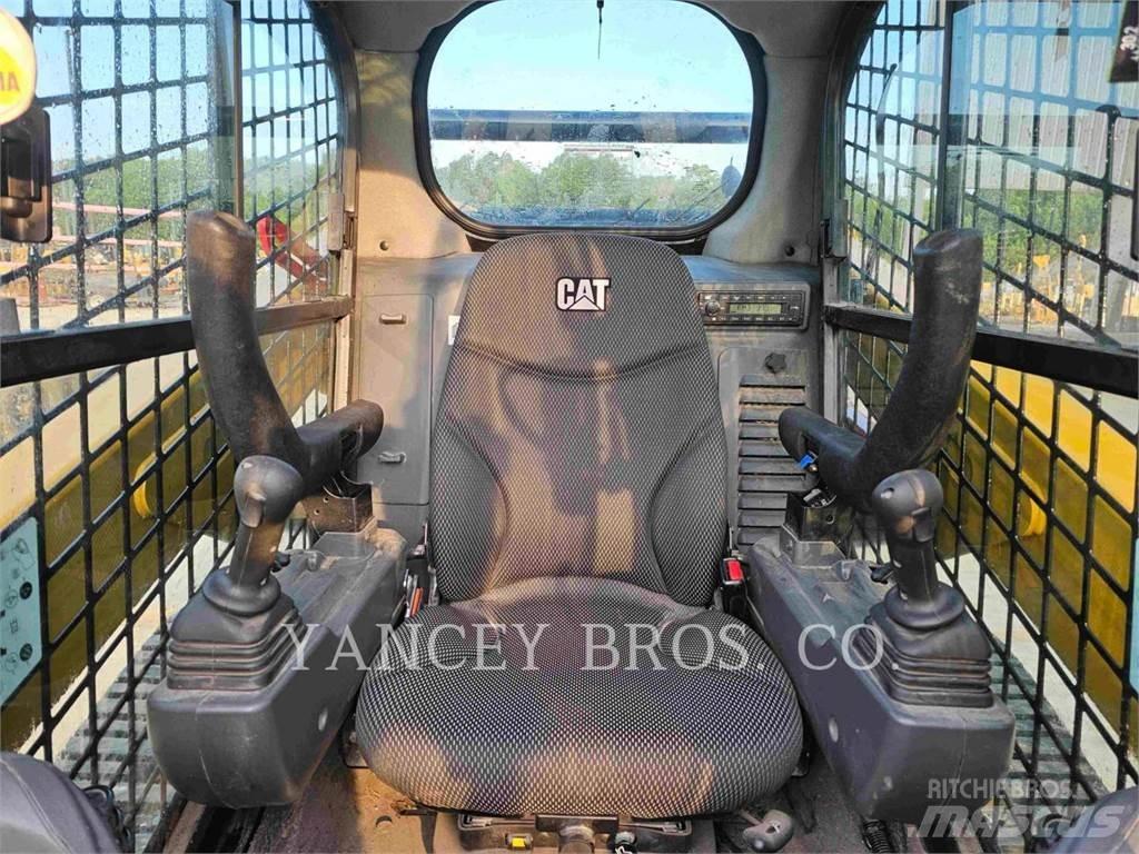 CAT 259D3 HF 滑移轉向裝載機