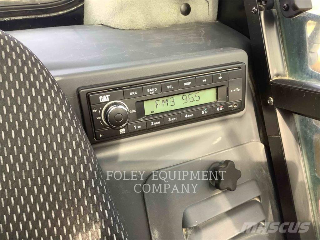 CAT 259D3STD2C 滑移轉向裝載機