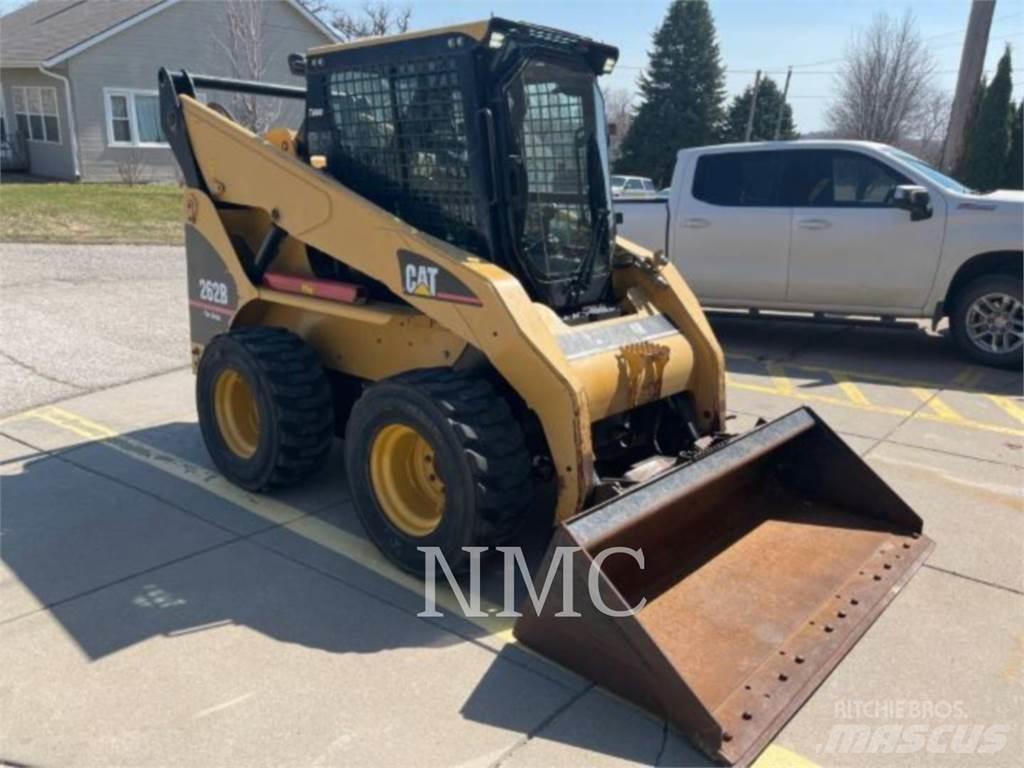 CAT 262B 滑移轉向裝載機