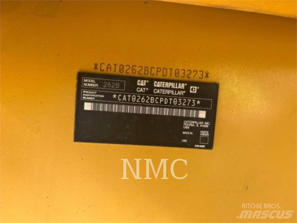 CAT 262B 滑移轉向裝載機