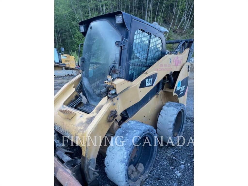 CAT 262C 滑移轉向裝載機