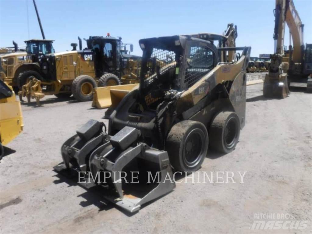 CAT 262C XPS 滑移轉向裝載機
