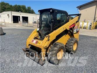 CAT 262D 滑移轉向裝載機