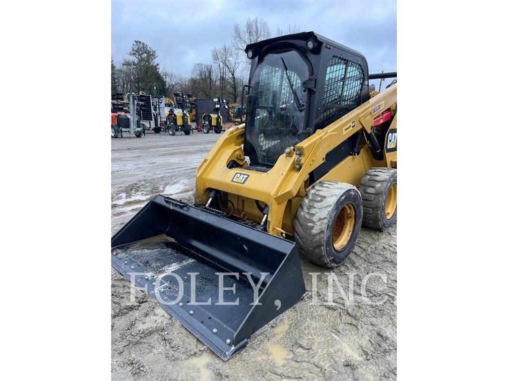 CAT 262D 滑移轉向裝載機