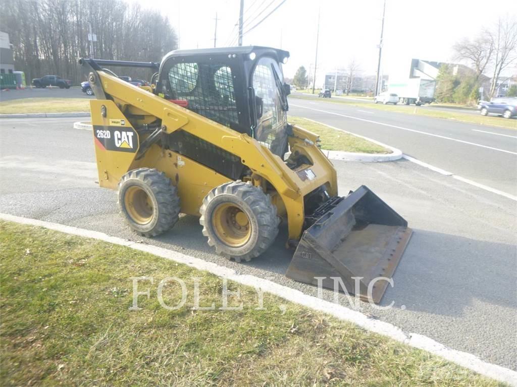 CAT 262D 滑移轉向裝載機