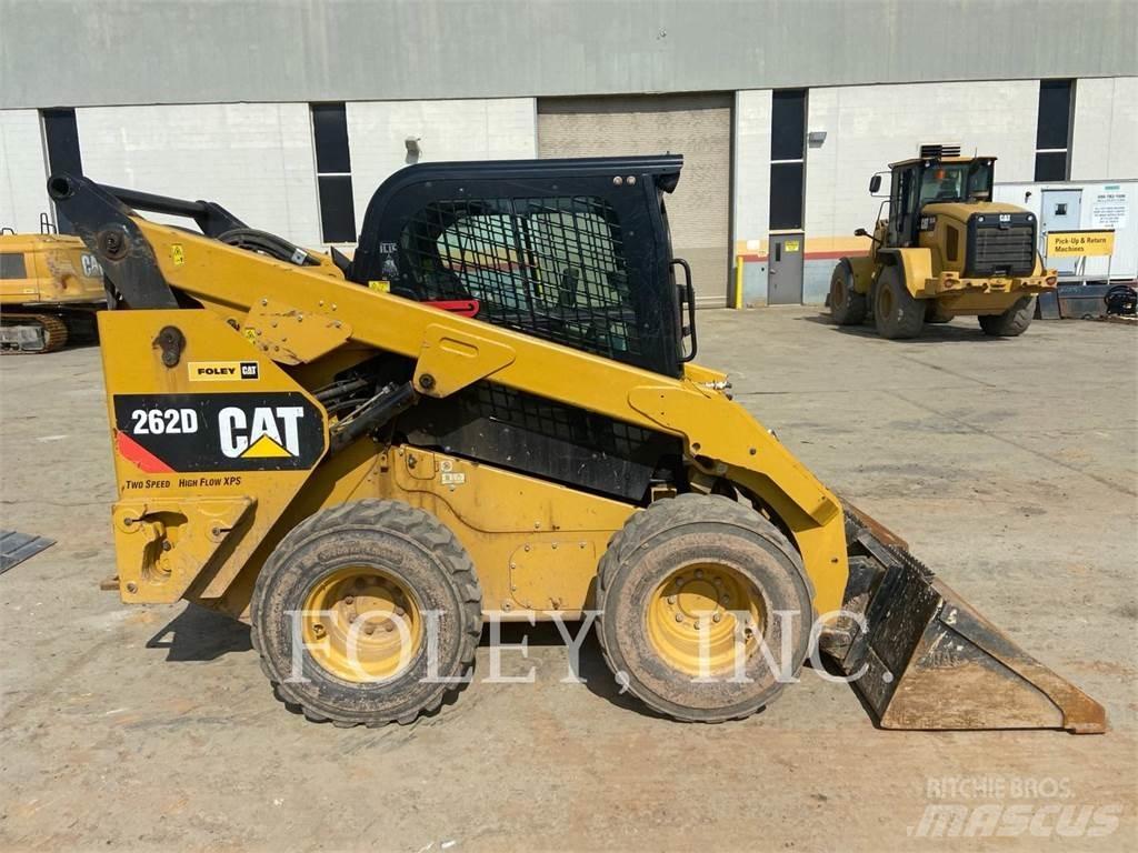 CAT 262D 滑移轉向裝載機