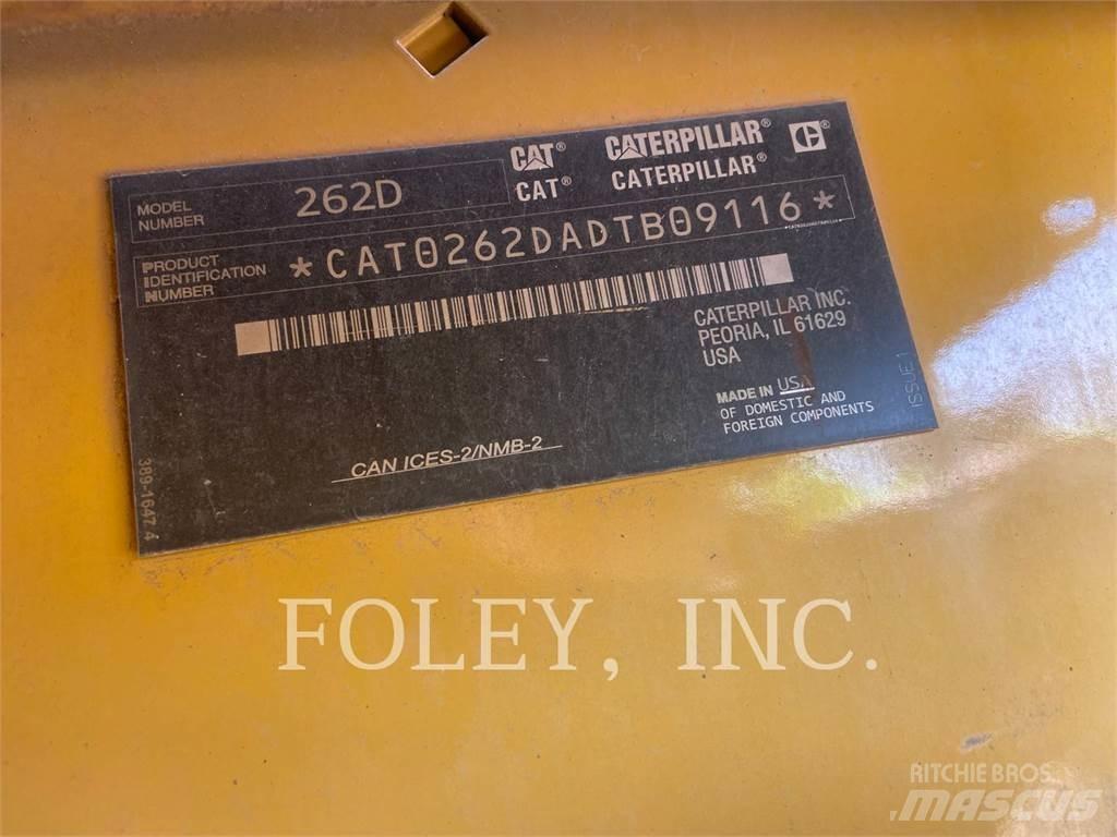 CAT 262D 滑移轉向裝載機