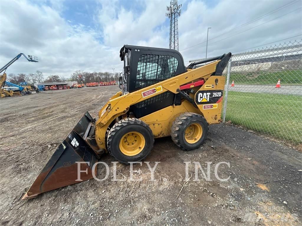 CAT 262D 滑移轉向裝載機