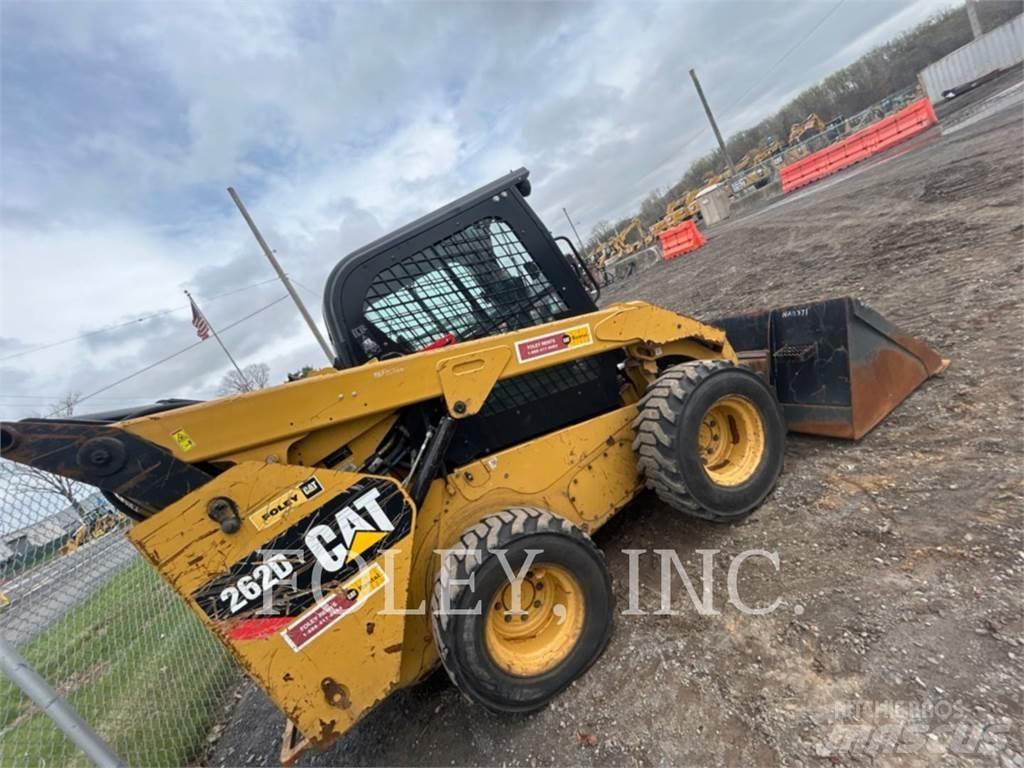 CAT 262D 滑移轉向裝載機
