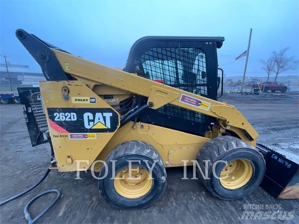 CAT 262D 滑移轉向裝載機