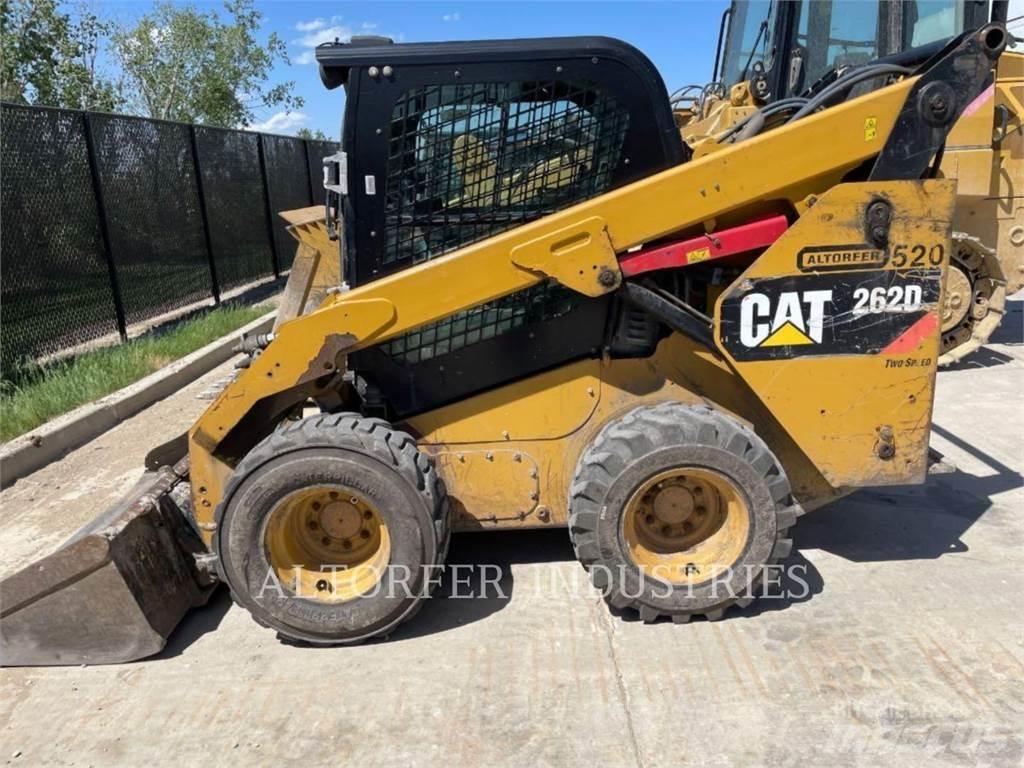 CAT 262D 滑移轉向裝載機