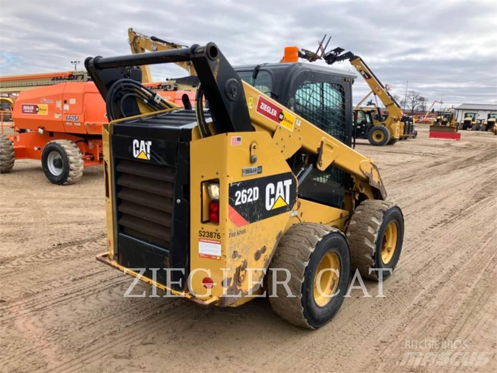 CAT 262D 滑移轉向裝載機