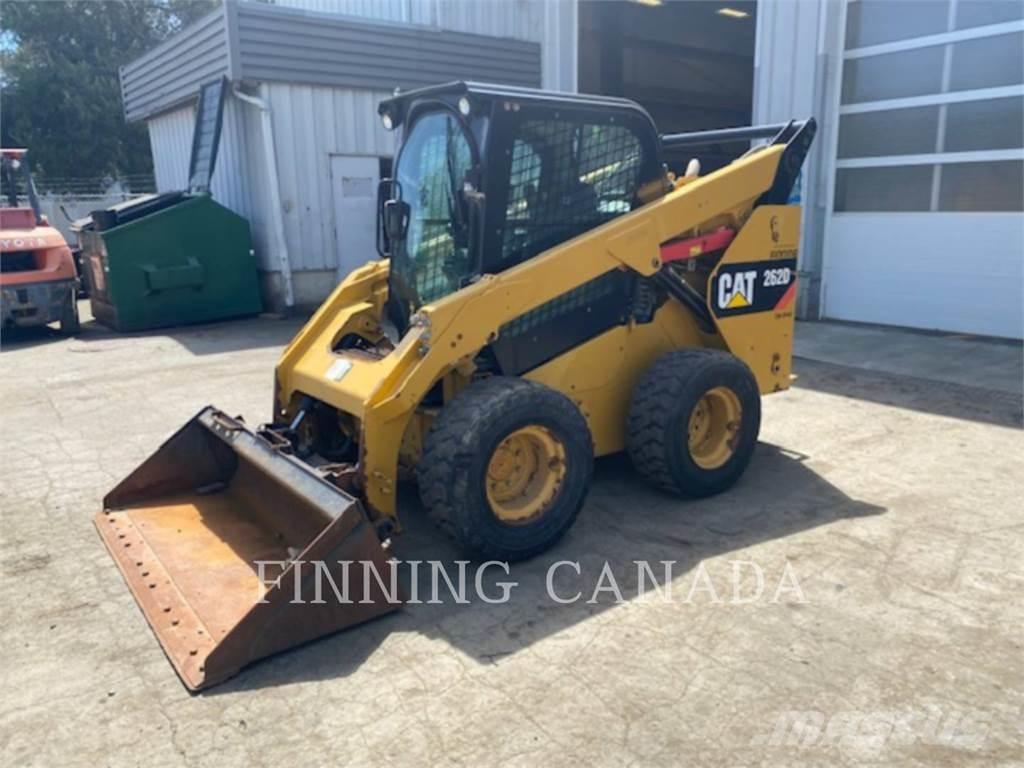 CAT 262D 滑移轉向裝載機