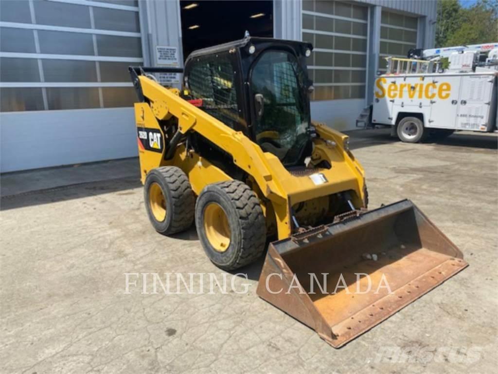 CAT 262D 滑移轉向裝載機