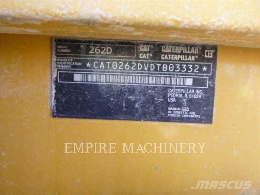 CAT 262D 滑移轉向裝載機