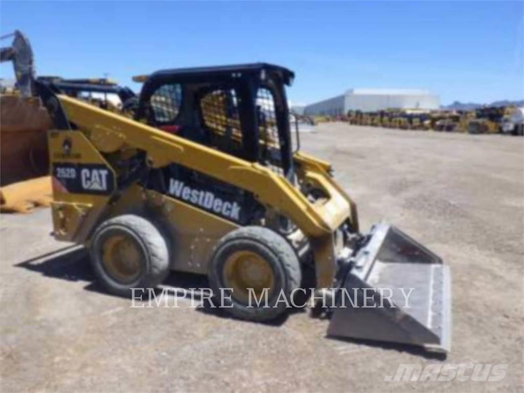 CAT 262D 滑移轉向裝載機