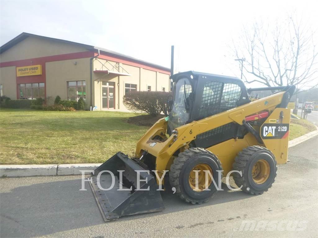 CAT 262D 滑移轉向裝載機