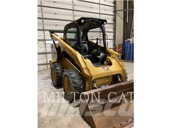 CAT 262D 3 滑移轉向裝載機