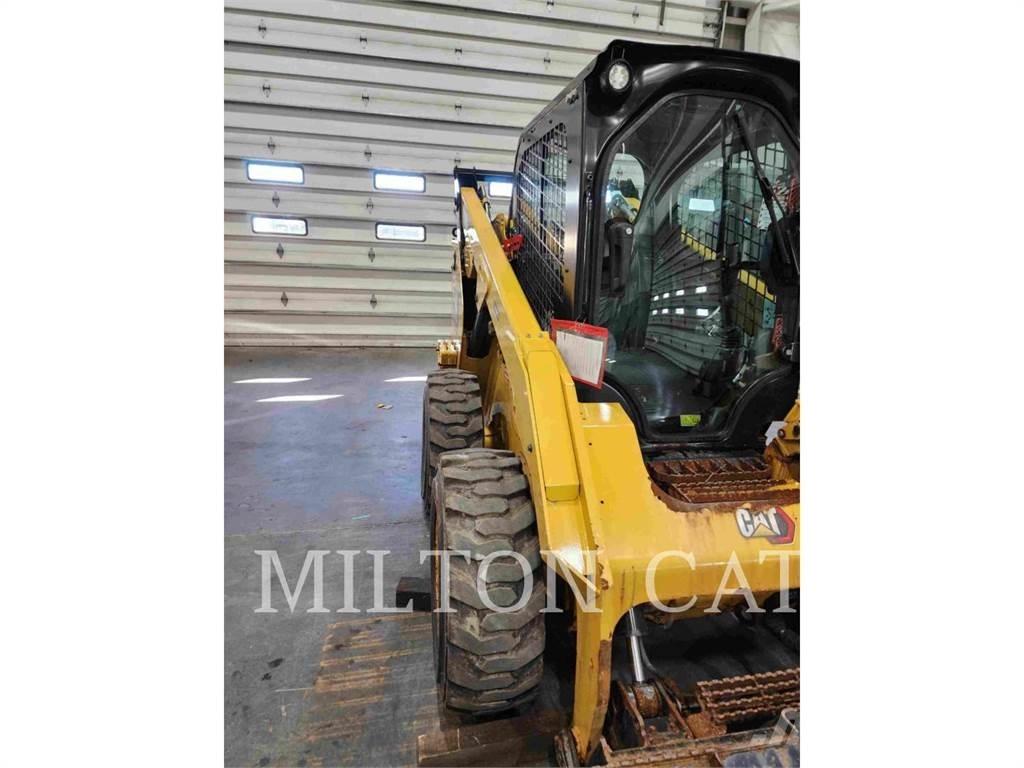 CAT 262D 3 滑移轉向裝載機