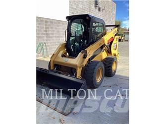 CAT 262D 3 滑移轉向裝載機