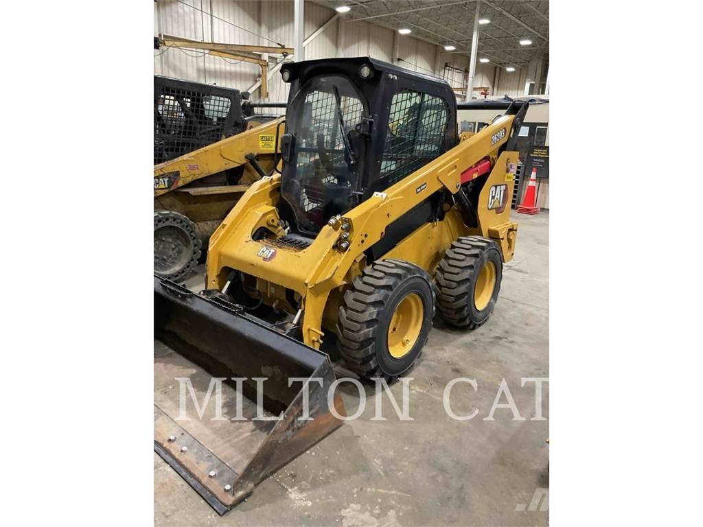 CAT 262D 3 滑移轉向裝載機