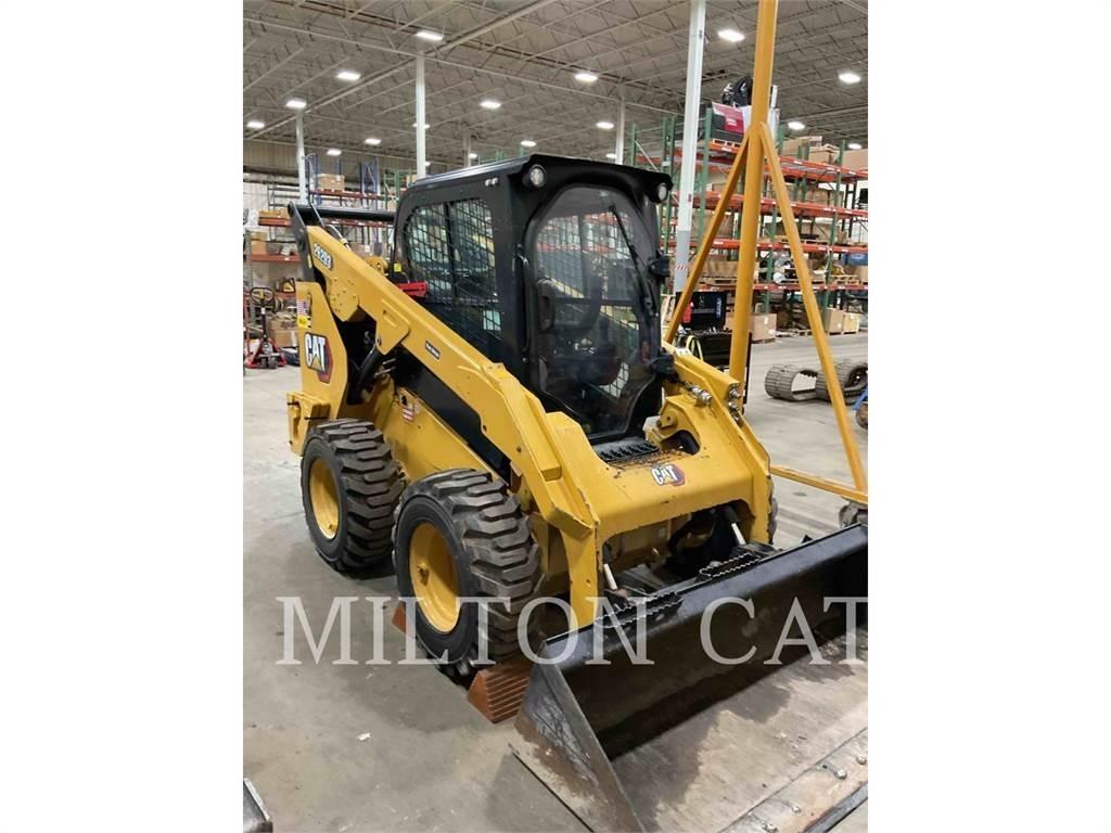 CAT 262D 3 滑移轉向裝載機