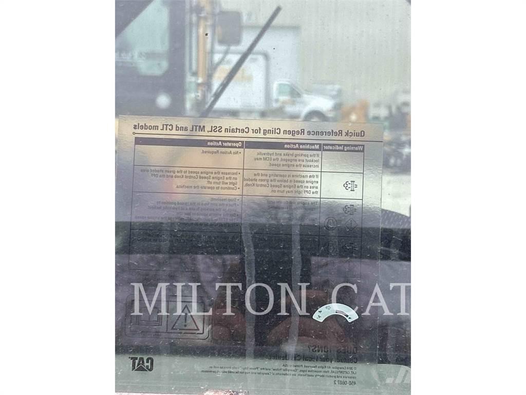 CAT 262D 3 滑移轉向裝載機