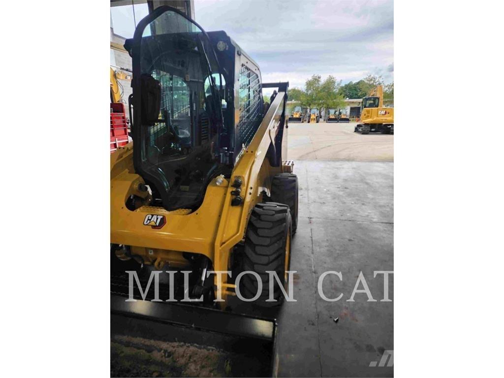 CAT 262D 3 滑移轉向裝載機