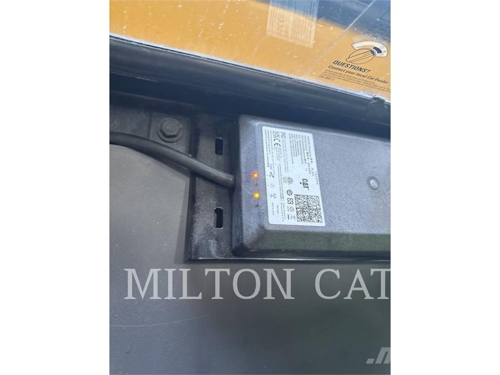 CAT 262D 3 滑移轉向裝載機