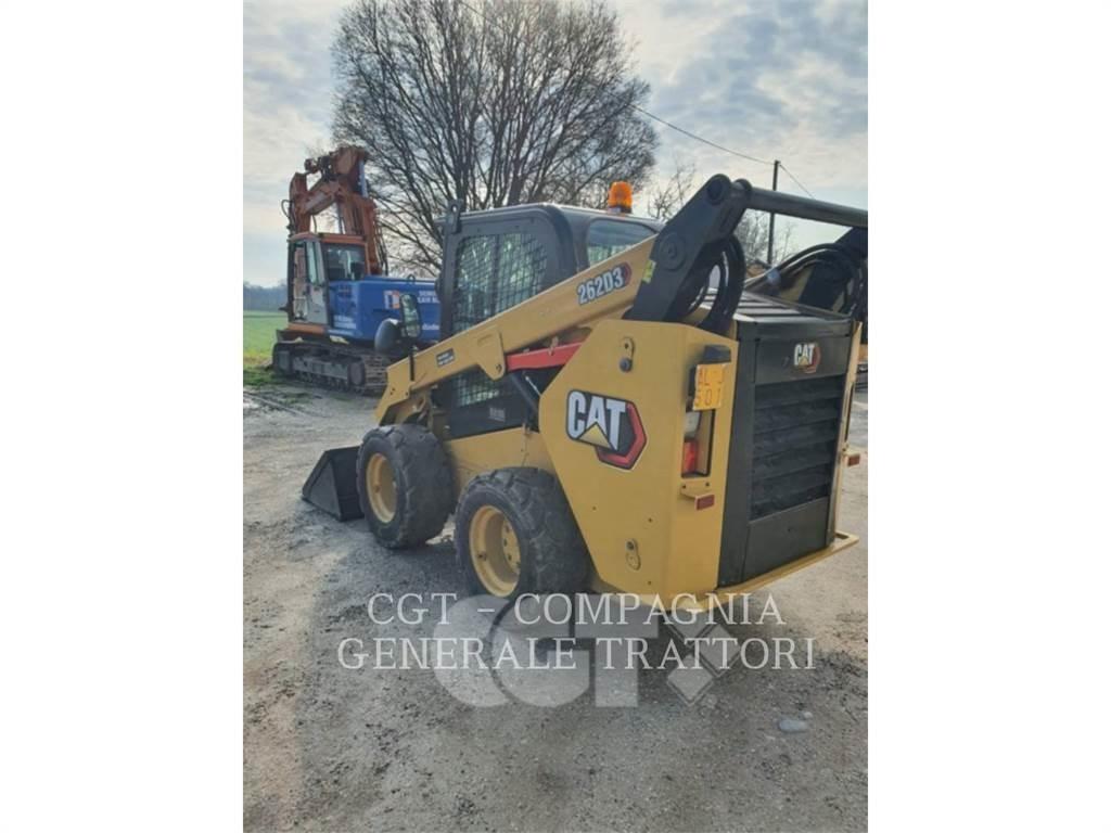 CAT 262D3 滑移轉向裝載機